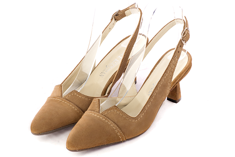 Camel beige women's slingback shoes. Tapered toe. Medium spool heels. Front view - Florence KOOIJMAN